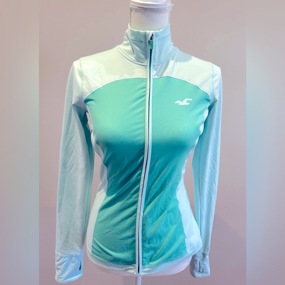Hollister Sport Runners Jacket With Thumb Loops